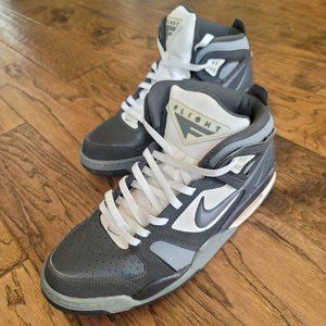 Nike Air Flight size 12
